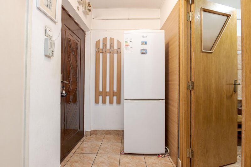 Titan, Intrarea Badeni, metrou, inchiriere apartament 2 camere.