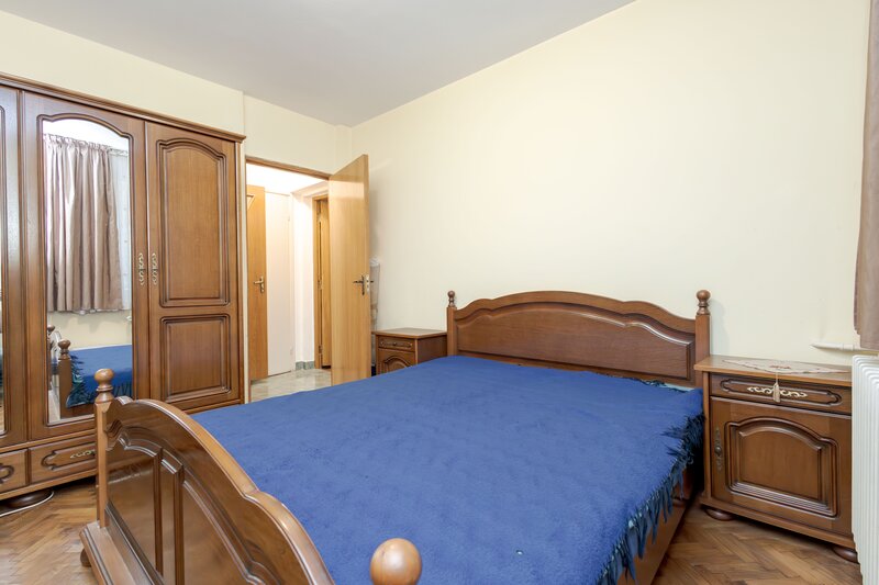 Titan, Intrarea Badeni, metrou, inchiriere apartament 2 camere.