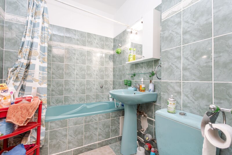 Titan, Intrarea Badeni, metrou, inchiriere apartament 2 camere.